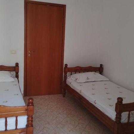 Home Vlorë 外观 照片