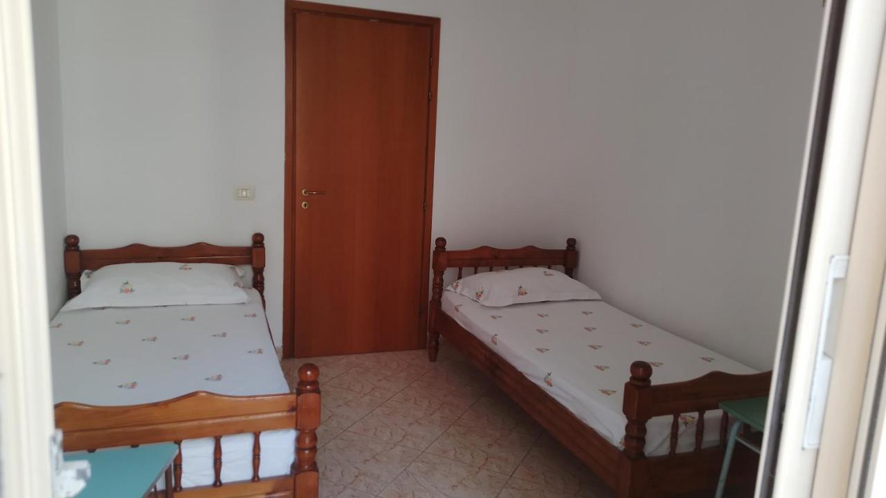 Home Vlorë 外观 照片